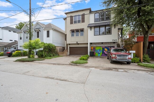 Building Photo - 1743 Indiana St Rental