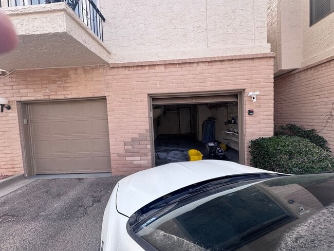Photo - 4618 N Stanton St
