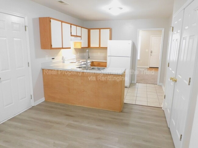 Photo - 3211 North O.Henry Boulevard