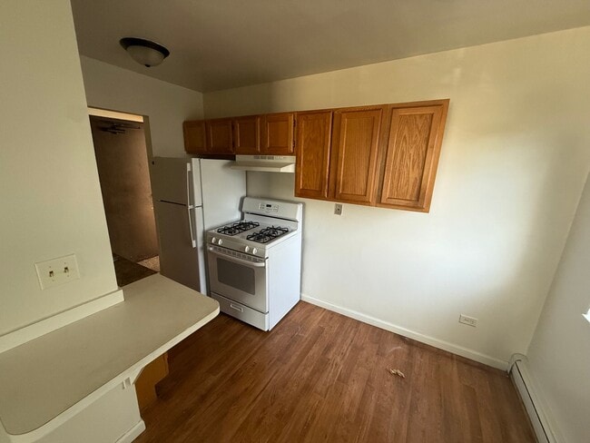 Photo - 301 Hawthorne Cir Unit 6
