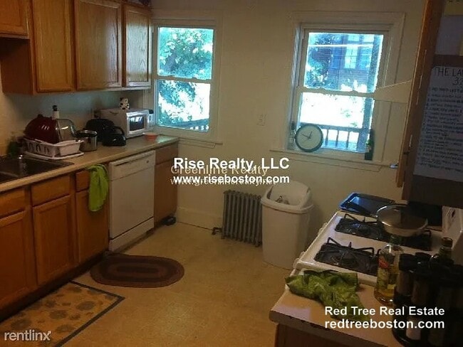 Photo - 32 Gerald Rd Unit 1