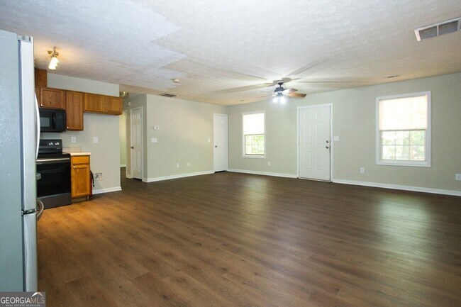 Photo - 75 Robin Hood Rd