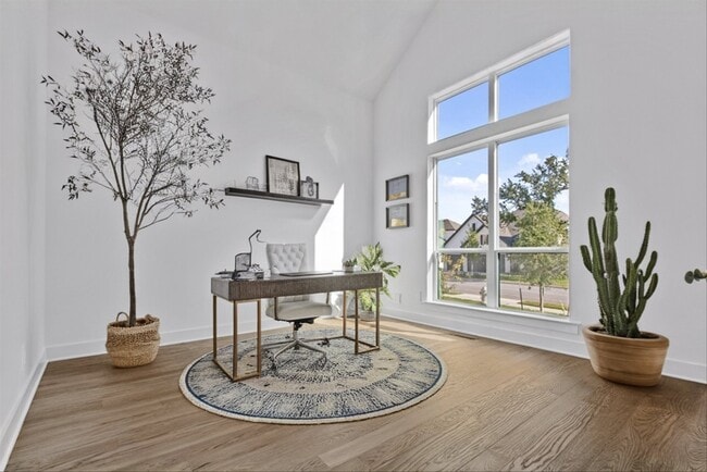 Photo - 2201 Vittoria Vw