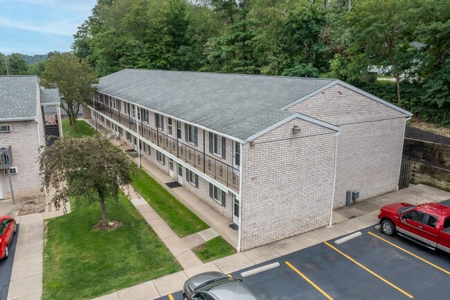 Photo - Clyde Crossings