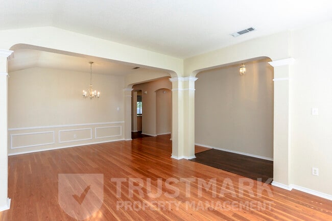 Photo - 2115 Wickiup Trail