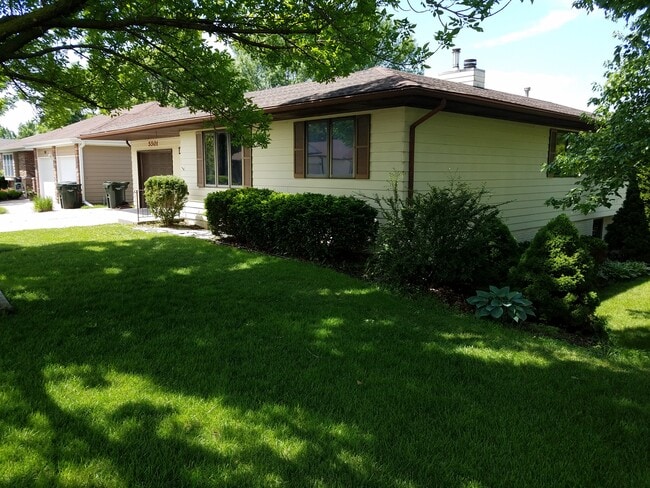 Photo - 5501 S 32nd Cir