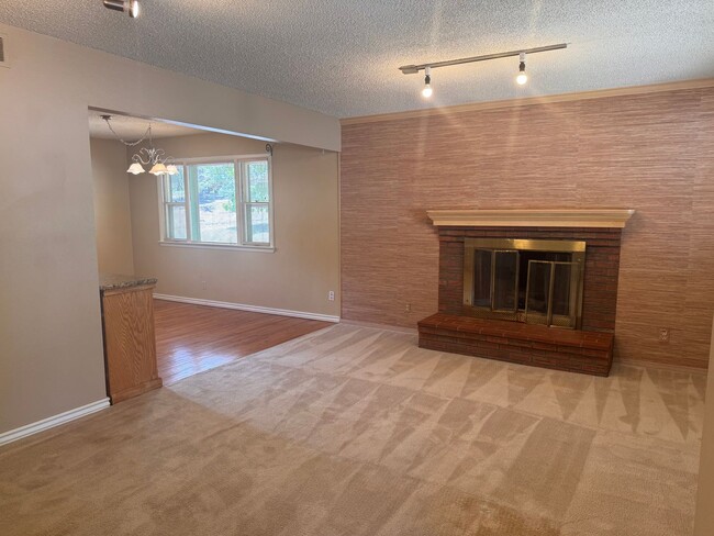 Photo - 3131 W Platte Ave