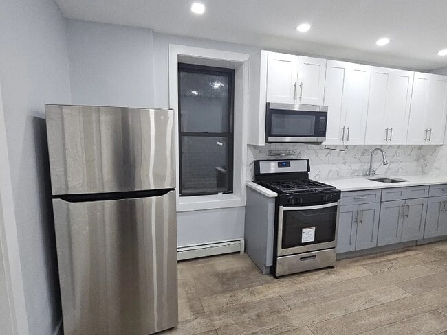 Photo - 325 Ave E Unit 3, Bayonne, NJ 07002