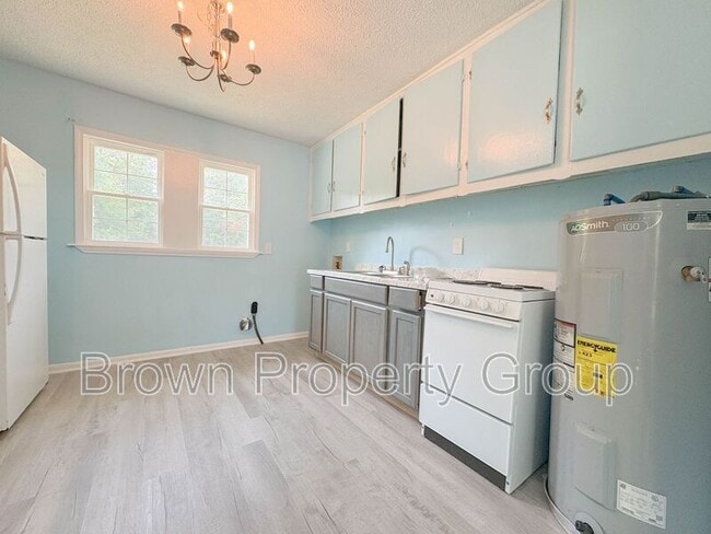Photo - 1547 Center St