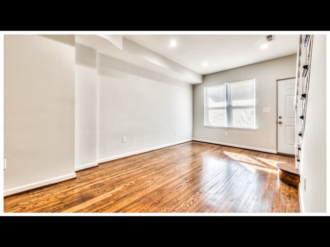 Photo - 3336 W Caton Ave