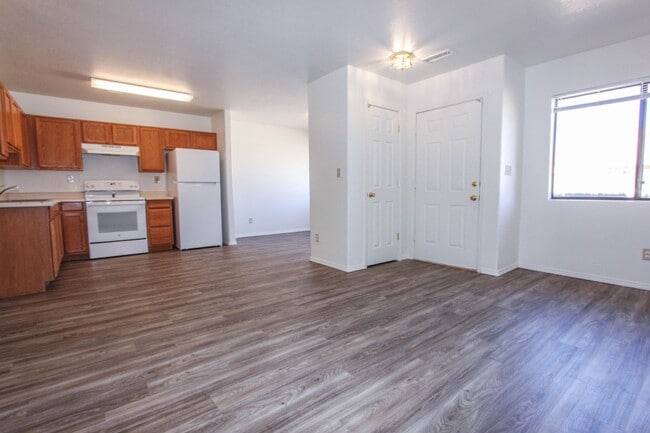 Photo - 8448 E Lakeshore Dr Unit Apt C