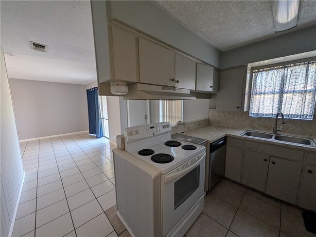 Photo - 1606 Spicewood Dr