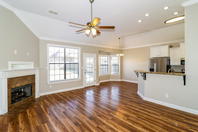 Photo - 1386 Sawmill Creek Ln