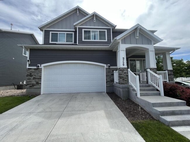 Building Photo - 9729 Fira Ln