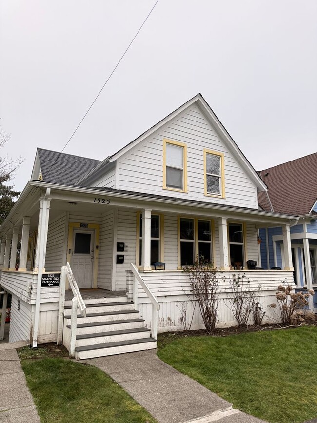 Building Photo - 1523/1525 Grant St Unit 1525