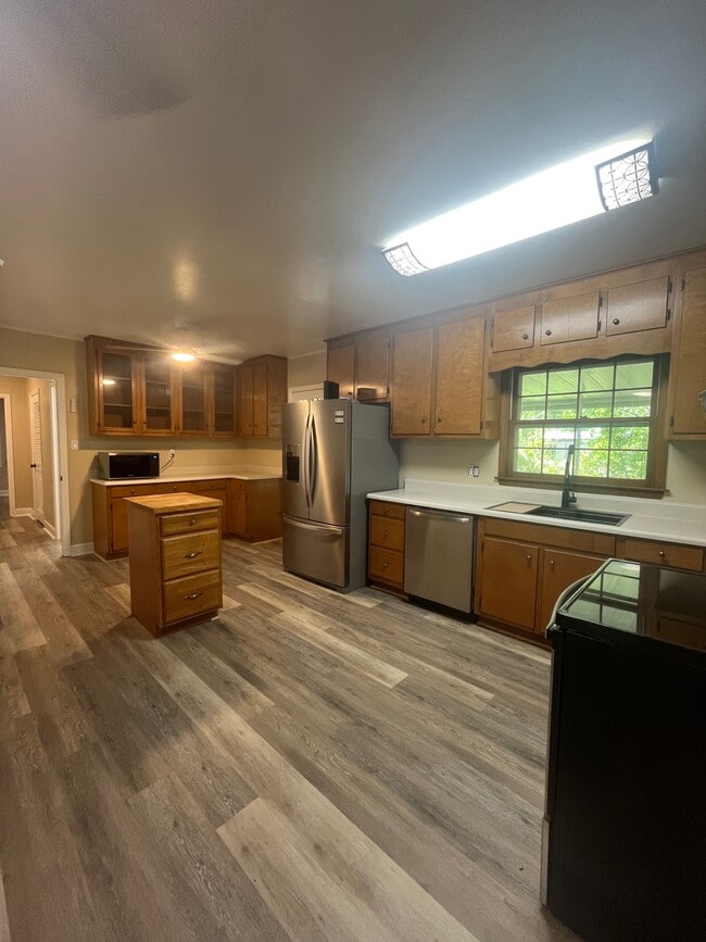 Photo - 1715 Samford Ave
