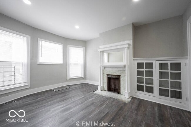 Photo - 538 W 29th St