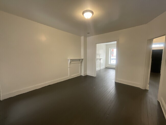 Photo - 301 N Newberry St