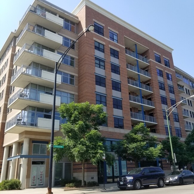Photo - 511 W Division St Condo Unit 812