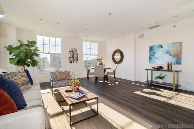 Photo - 702 Ash St Unidad 1103