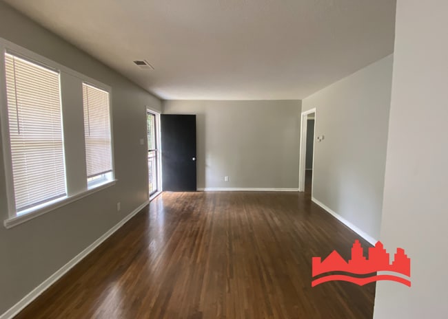 Photo - 3572 Suzanne Dr