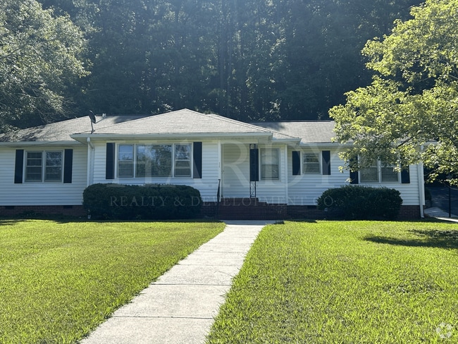Building Photo - 225 Blacks Bluff Rd SW Rental