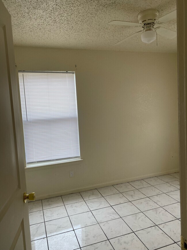 Photo - 1104 Georgetown Rd