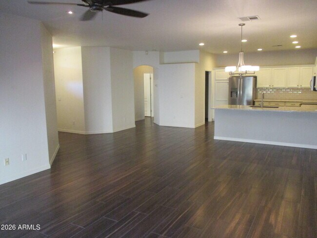 Photo - 719 N Tangerine Dr