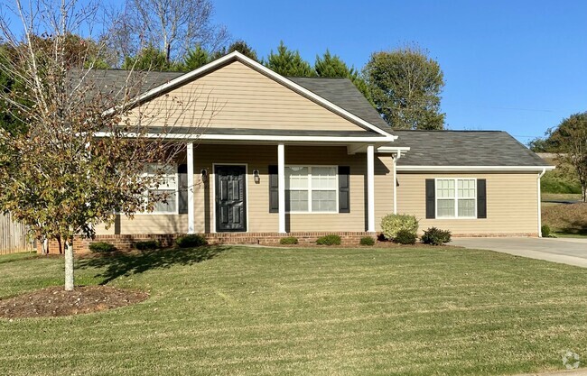 Building Photo - Available to Show Rental