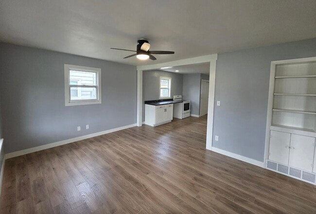 Photo - 2124 Cincinnati Ave