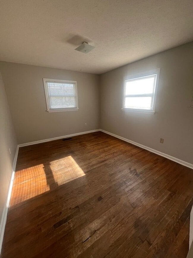 Photo - 1236 Crewdson Dr Unit Apt. B