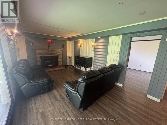 Photo - 913 Walnut Ct