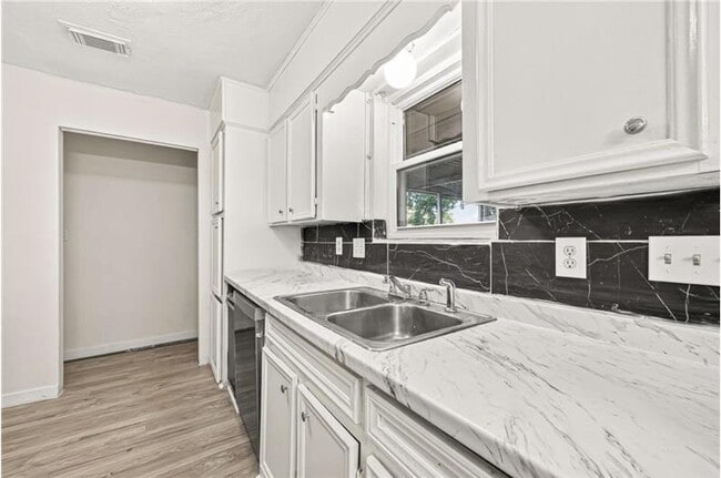 Photo - 4123 Cedar Gardens Dr