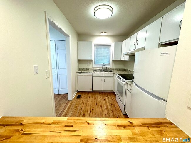 Photo - 20 Oak Ridge Dr Unit 20