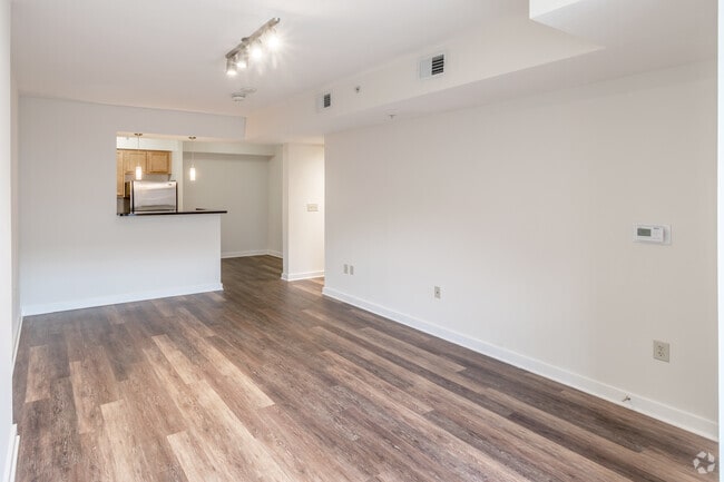 2 BR, 1 BA - 1,194 SF - Loree Grand at Union Place