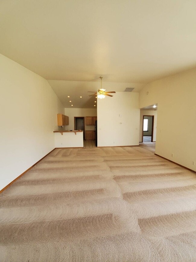 Photo - 9506 Goodrich Rd SE