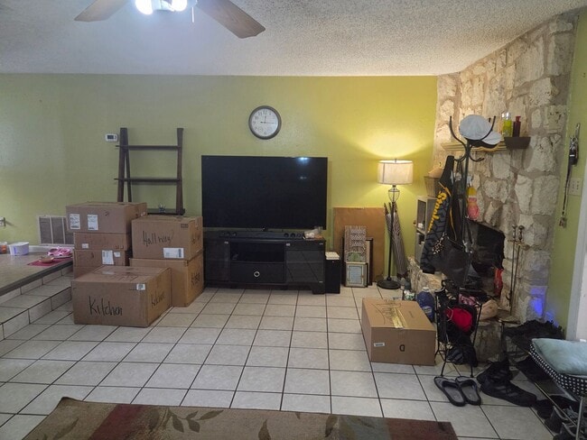 Photo - 8716 Clearbrook Trail Unit A