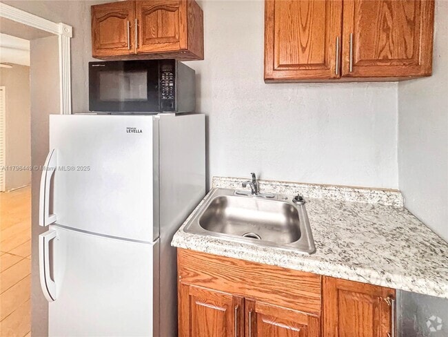 Building Photo - 4440 NW 168th Terrace Unit 2 Rental