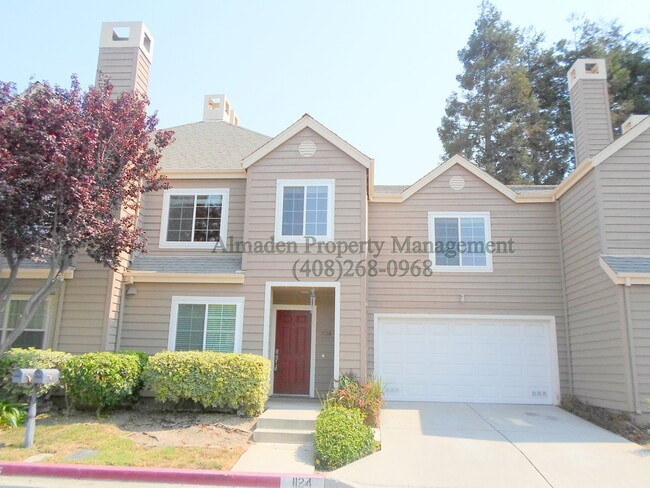 Building Photo - Great Location! Two Story Townhome in Berr...