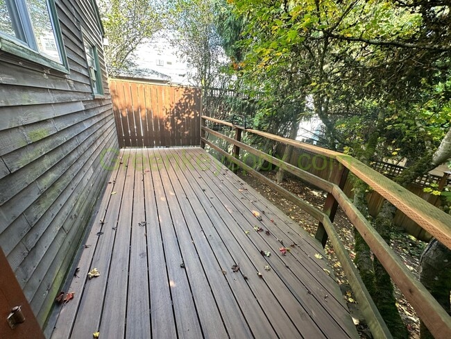 Photo - Cute 2-Bedroom Cottage by OHSU on the Hill...