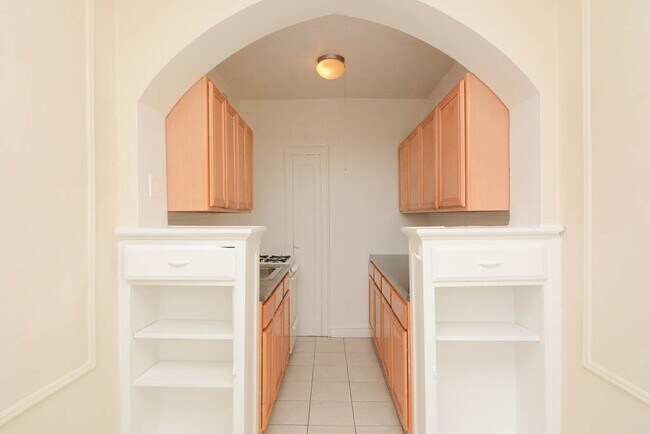 Photo - 4842 N Damen Ave Unit 104
