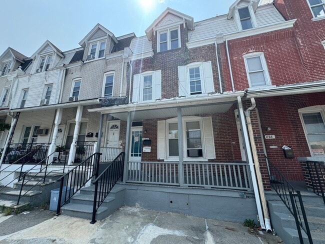 Building Photo - 826 N Ninth St Unit 2 Rental