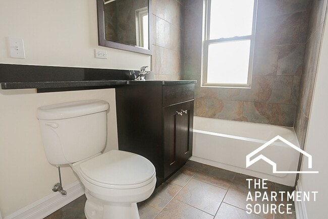Photo - 3816 N Sheffield Ave Unit 3E
