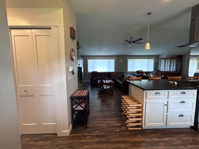 Photo - 3 Bedroom 2 Bath home in south Bellingham with a 2-car garage
