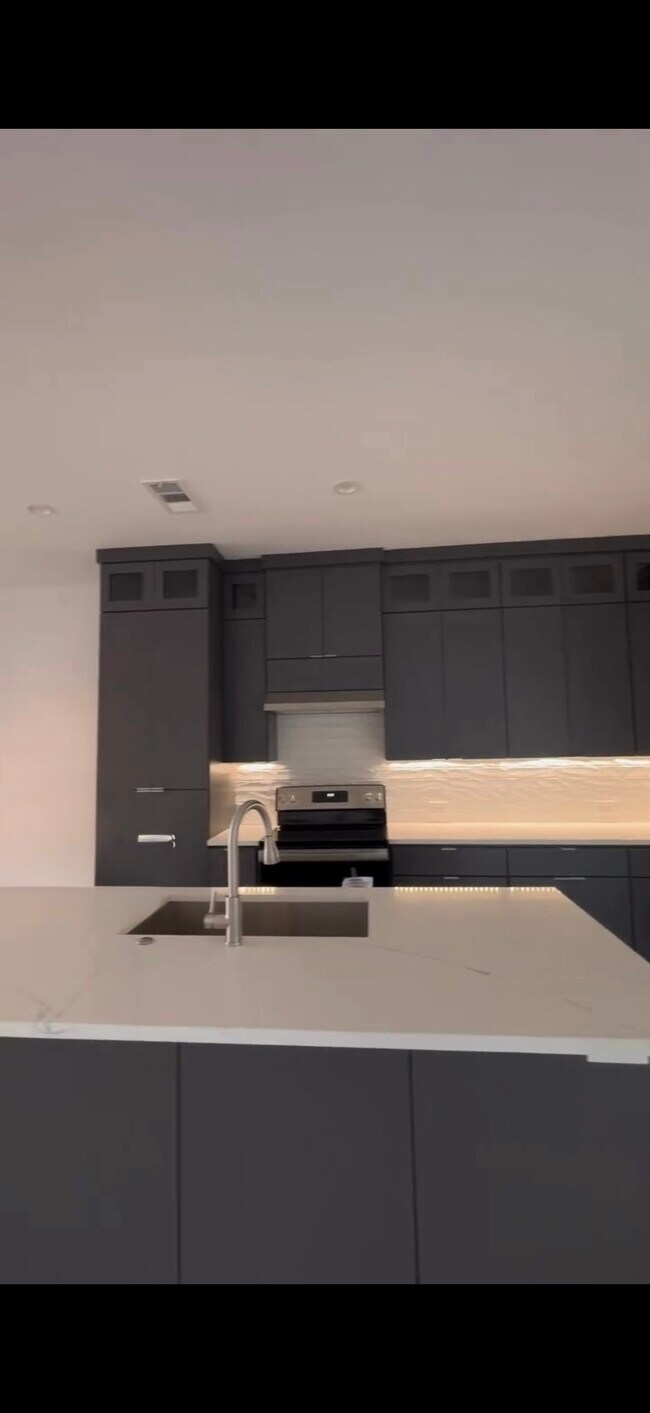 Photo - 1400 Edgemont Ave