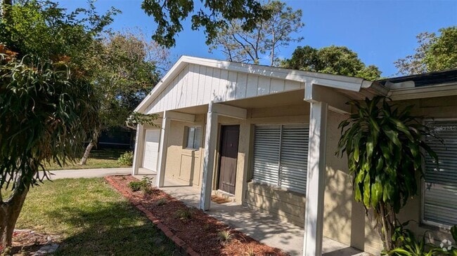 Building Photo - 10210 Gray Eagle Dr Rental