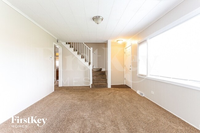 Photo - 14448 Kilbourn Ave