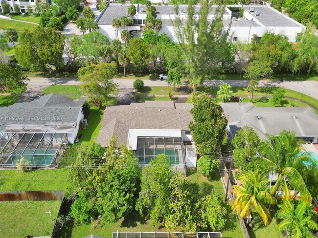 Photo - 4330 NW 8th St