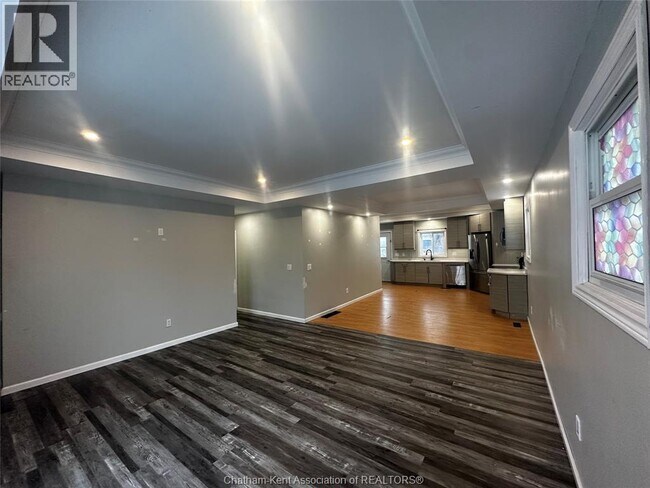 Photo - 110 Victoria St