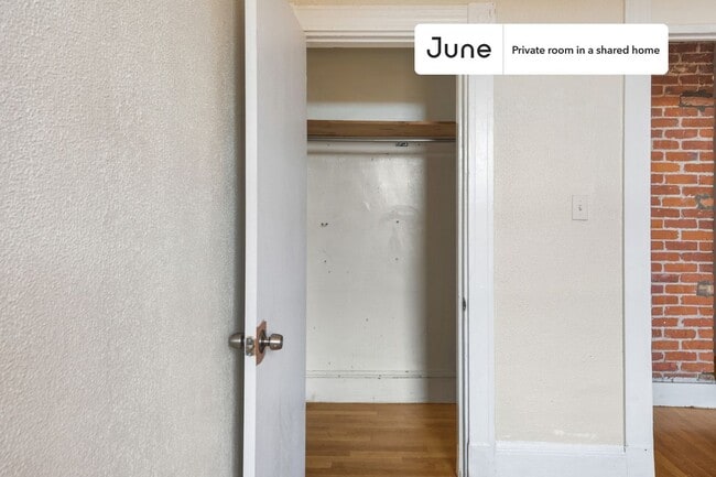 Photo - Room in Shared 4 bed/1 bath home Unidad D